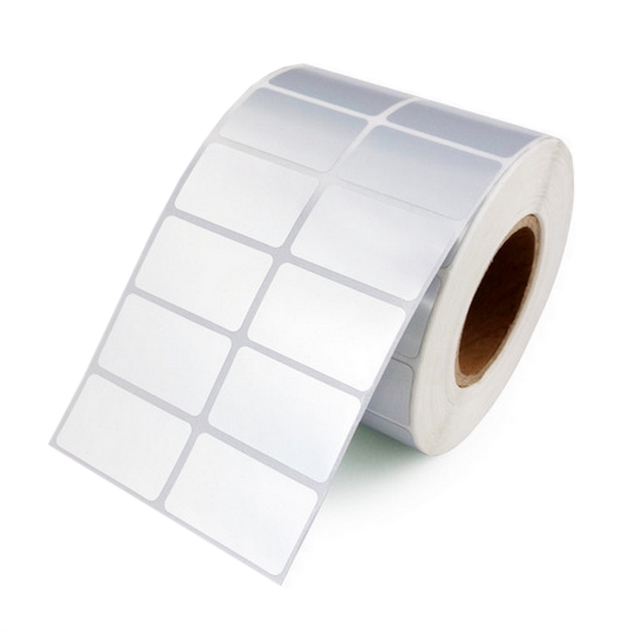 Silver mat malzemeden üretilmiş olan bu etiketin üst yüzeyi mat ve pürüzsüzdür. Kuvvetli yapışkan özelliğinden dolayı tüm yüzeylere yapışan bir etiket türüdür.